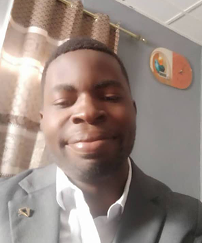 Charité Mbaku 